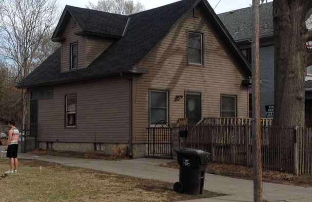 1738 S 14th St photos photos