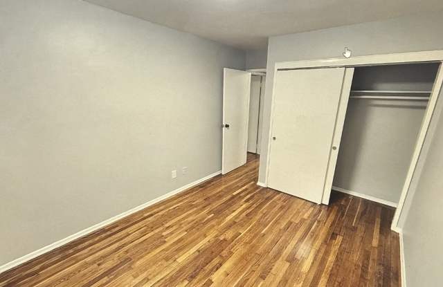 725 Scotland Rd photos photos