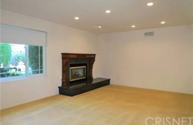 18609 Citronia Street Gallery 3