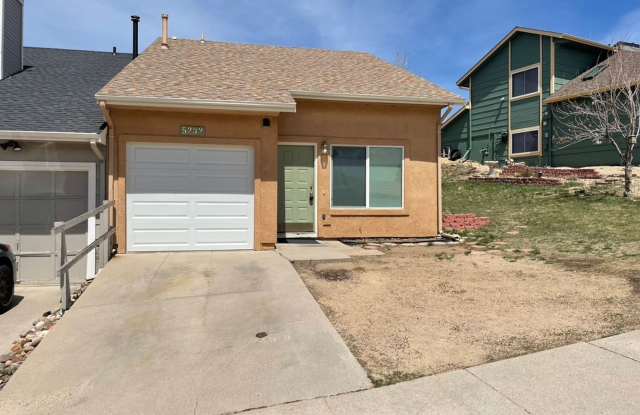 Spacious  Unique 3BD/2BA Townhome w/ Garage  Dual Decks photos photos