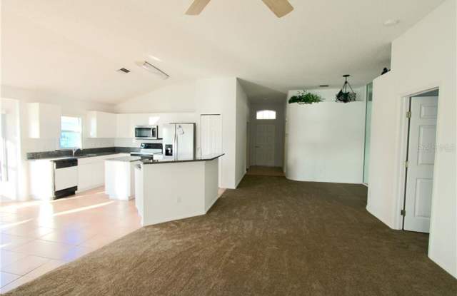 317 FOUNTAINVIEW CIRCLE Gallery 3