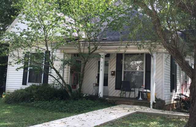 NEW KITCHEN  BATH REMODEL! Available August 2026! Monthly rent $1,175 - 316 East 1st Street, Bloomington, IN 47401