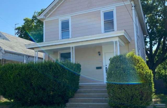 Available July 2026: Spacious 4 bed in North College Hill photos photos
