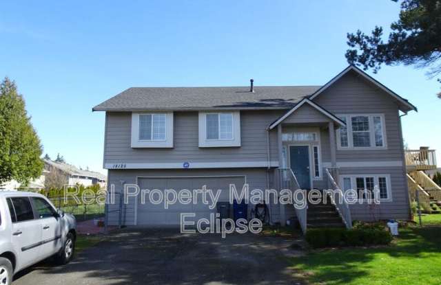 18125 40th Ave W. - 18125 40th Avenue West, Lynnwood, WA 98037