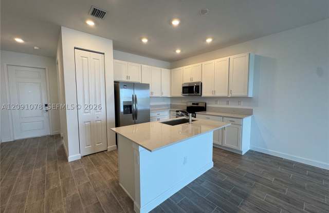 3544 Spanish Cedar Pl Gallery 4