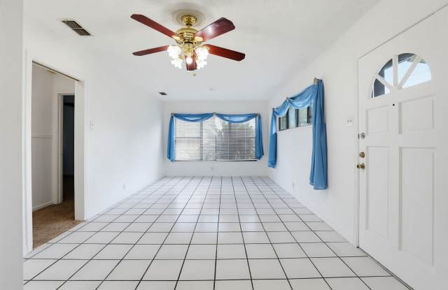 271 Wayside Drive Gallery 4