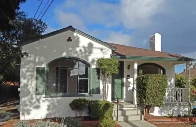 970 W Franklin St photos photos