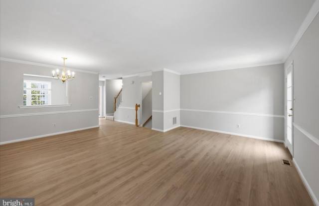 299 S PICKETT Street Gallery 2
