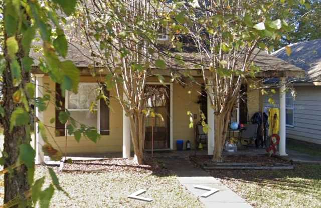 3 Bed/ 2 Bath Gallery 1