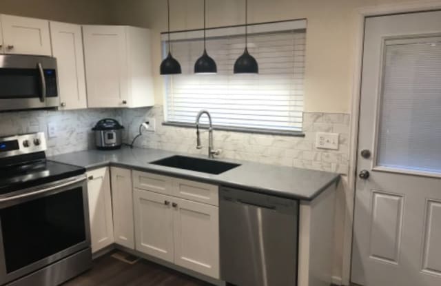 3024 W 107th pl B - 3024 West 107th Place, Westminster, CO 80031