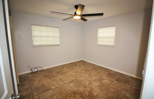 309 Diamond Street - A Gallery 4