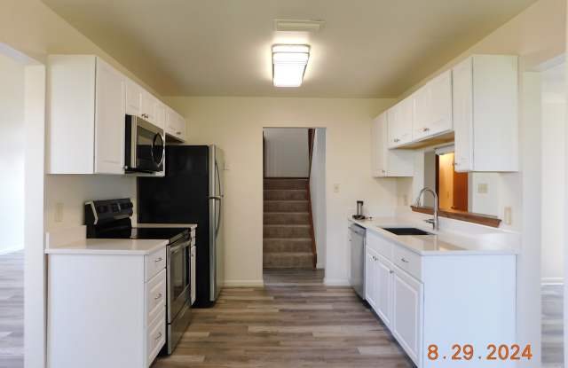 1461 Thamesford Dr. Gallery 4