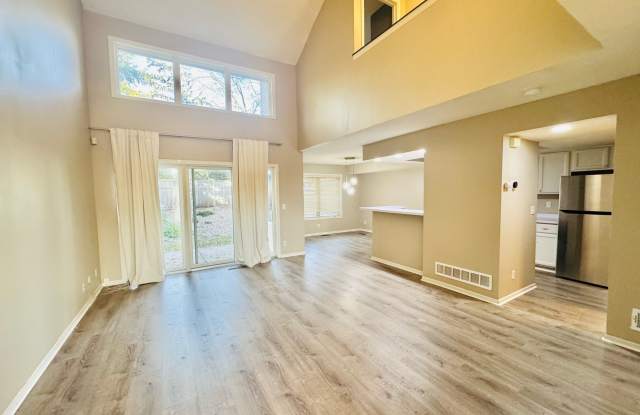 2904 Old Highway 8 - 2904 Old Highway 8, St. Anthony, MN 55418