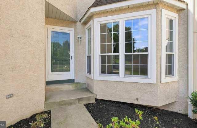 432 COUNTRY CLUB Drive Gallery 3