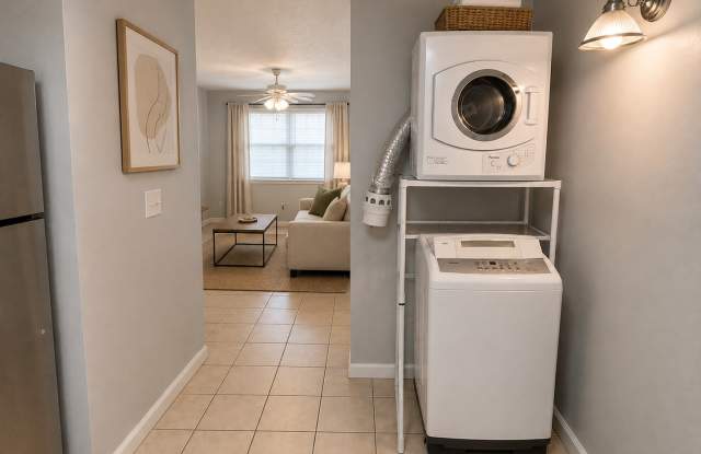 Move-In Ready 2BR First-Floor Condo Just Minutes from Jax Beach! Gallery 4