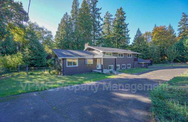139 N 19th Ct Gallery 4