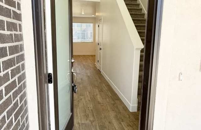 564 West 1860 North - 1 Gallery 2