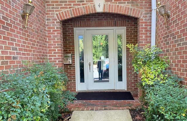 6557 GRANGE LN #301 Gallery 3