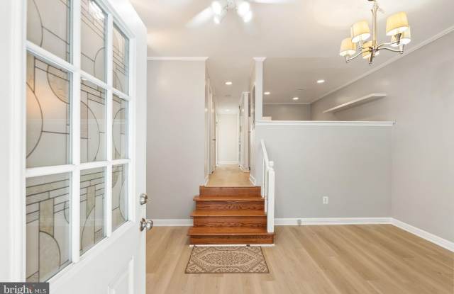 5107 MACARTHUR BOULEVARD NW photos photos