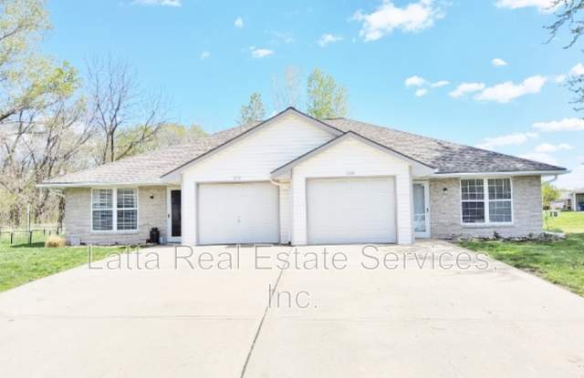 1033 SW Ephraim Dr photos photos