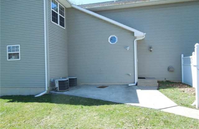 4435 Steuben Road #B (2nd Floor) Gallery 4