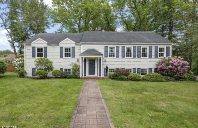 4 Jensen Ct photos photos