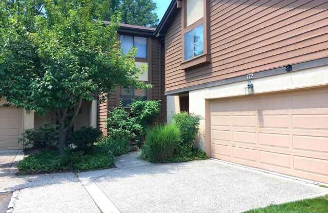 172 SAYRE DRIVE photos photos