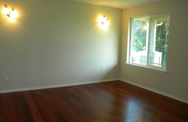 744 Sylvan Way Gallery 2