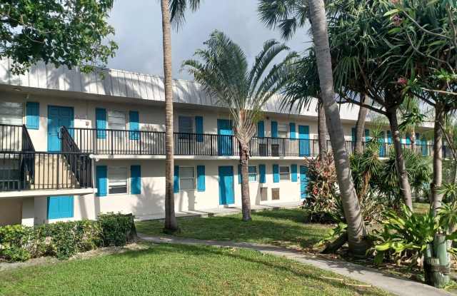 531 W Kalmia Drive - 531 West Kalmia Drive, Lake Park, FL 33403