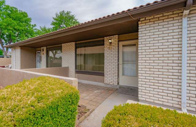 Spacious Updated Townhome in Downtown St. George! - 777 South 400 East, St. George, UT 84770