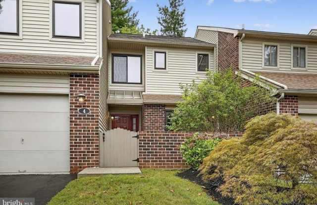 4 STIRLING COURT photos photos