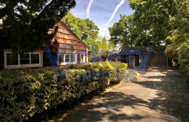 7 Willowmere Road Gallery 3