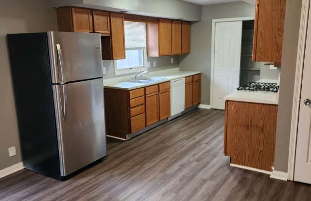 2 bedroom 1 bath apartment photos photos