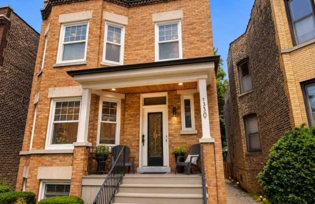 1330 West Roscoe St. photos photos 1330 West Roscoe St. photos photos