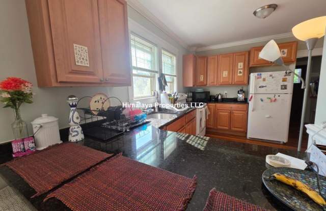 69 Hillsdale Rd. Gallery 1