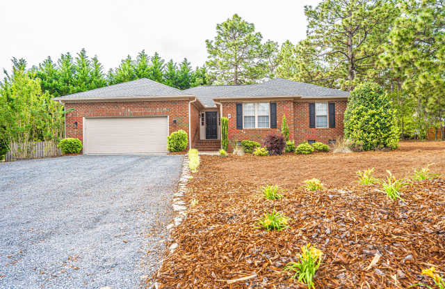 4 Wingate Court - 4 Wingate Court, Pinehurst, NC 28374