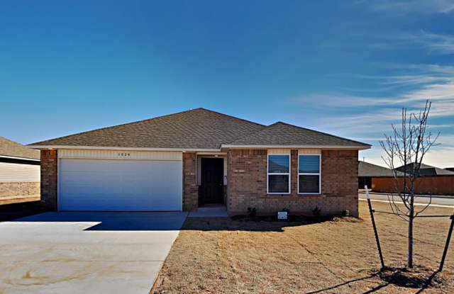 Very Nice 4 Bed 2 Bath Home in Mustang Schools photos photos