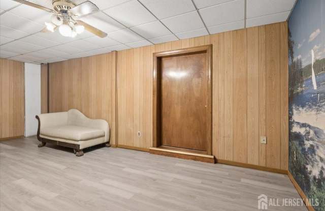 531 New Brunswick Avenue Gallery 1