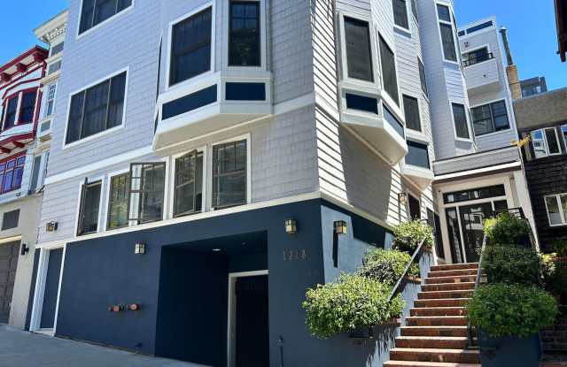Elegant 2BR Top Floor Penthouse Condo in Prime Nob Hill with 2 Car Garage! photos photos