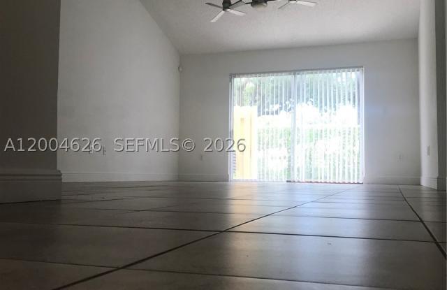 3825 NW 90th Ave Gallery 3
