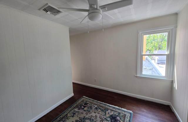 130 S BROADWAY Gallery 2