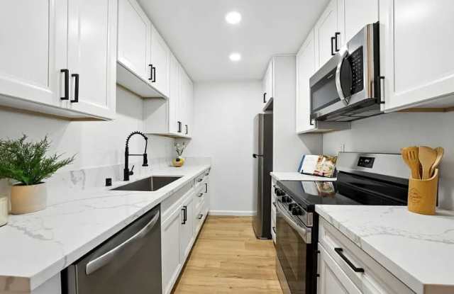 528 Anita St Unit 62 Gallery 2