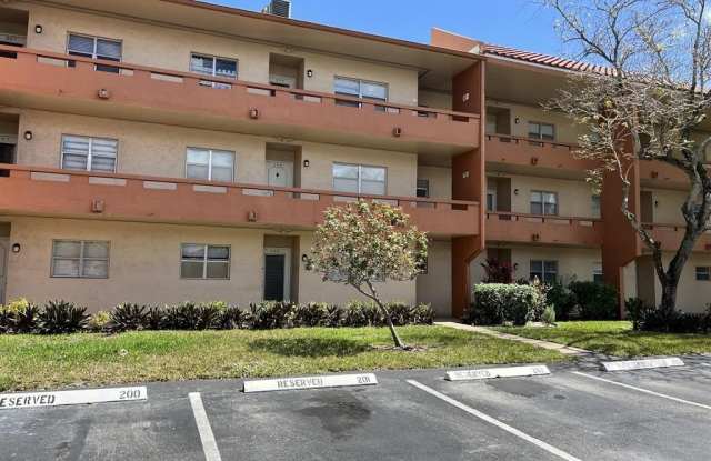 8810 W Mcnab Road photos photos