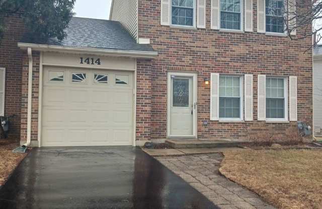 1414 Walnut Circle - 1414 Walnut Circle, Carol Stream, IL 60188