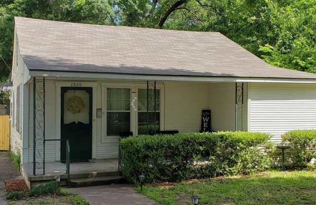 1520 Woodlawn Avenue photos photos