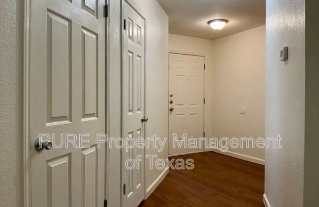 1102 Leah Ln Gallery 3