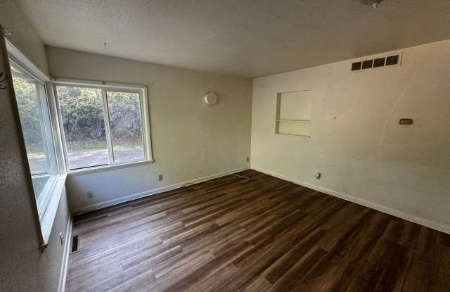 4-Bedroom Plus Bonus Rooms Bremerton Home Gallery 4