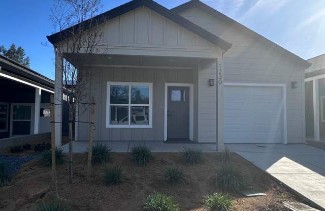 Newly built homes with City of Redding solar! photos photos