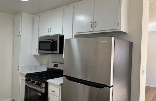 4338 Mammoth Ave Apts photos photos 4338 Mammoth Ave Apts photos photos