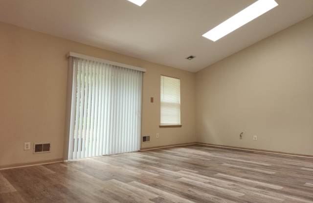 21 Timberline Drive Gallery 3